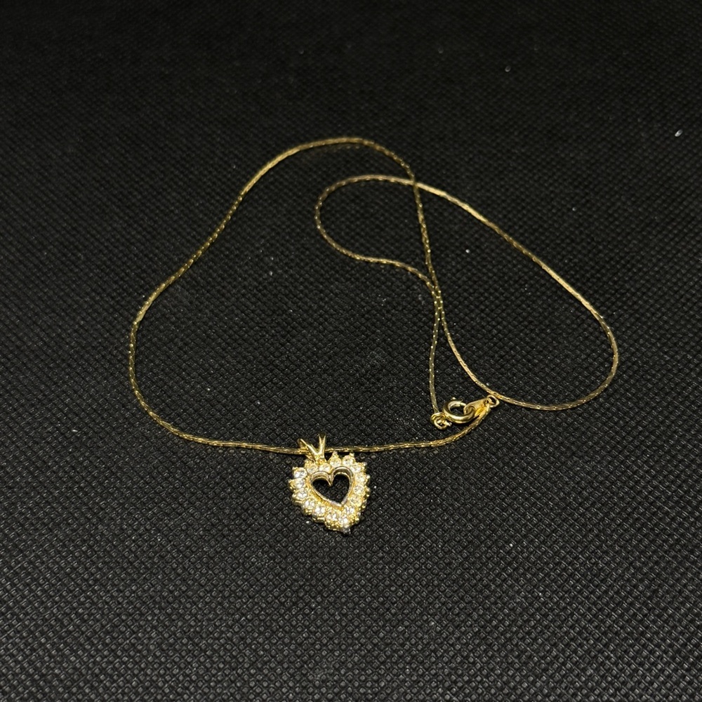 Elegant Gold Heart Pendant Necklace
